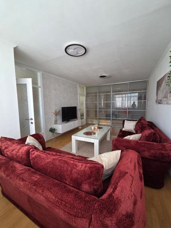 Apartment Kolodvor - 4