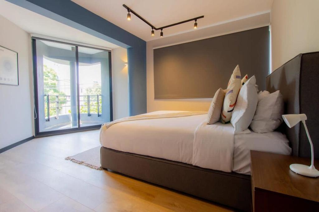 JM 202 Capitalia 1BR Terrace Style and Photogenic Escandon - 4