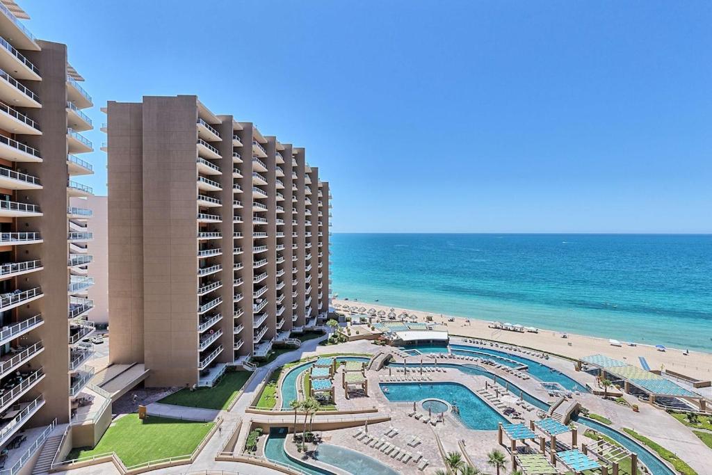 Las Palomas Cortez 805 Luxury Beachfront 1BR, 1BA for 4 - 1