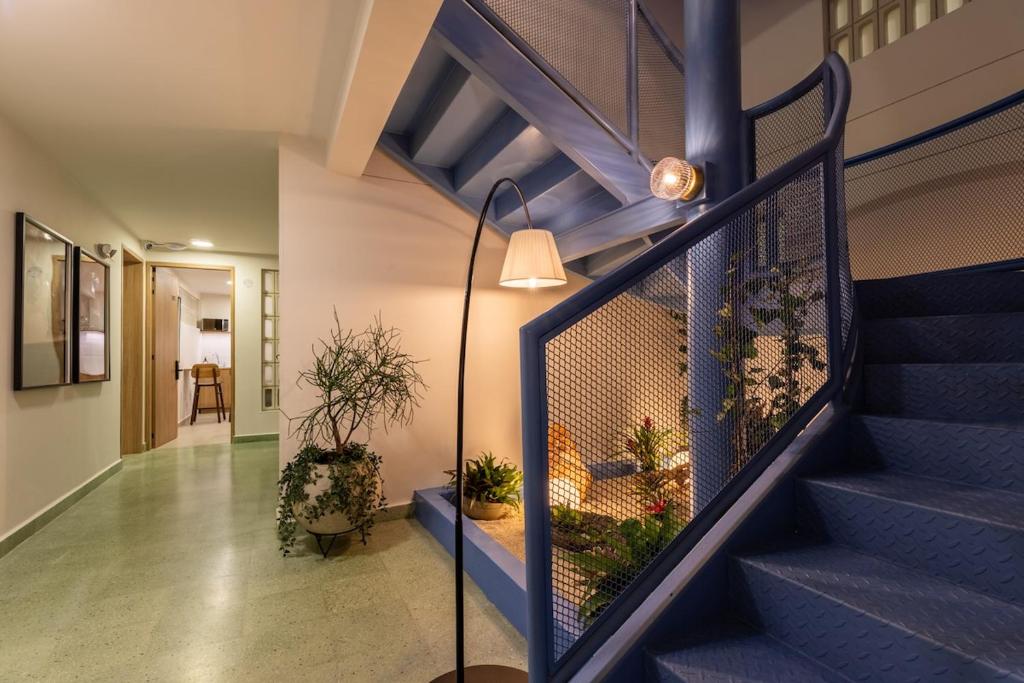 301 Live Local Balcony Loft in Vibrant Laureles area - 3