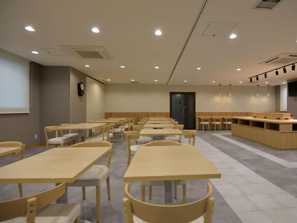 APAHOTEL〈Sagamihara Hashimotoeki Higashi〉