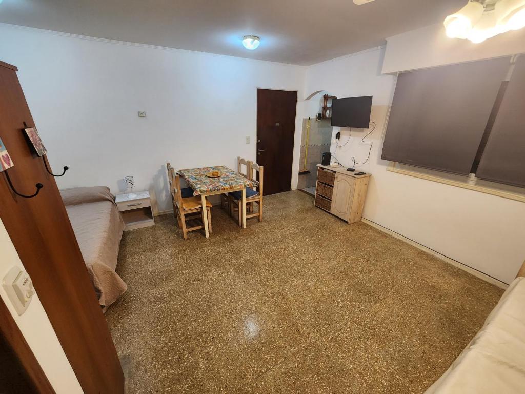 Departamento 1 amb plaza Colon - 3