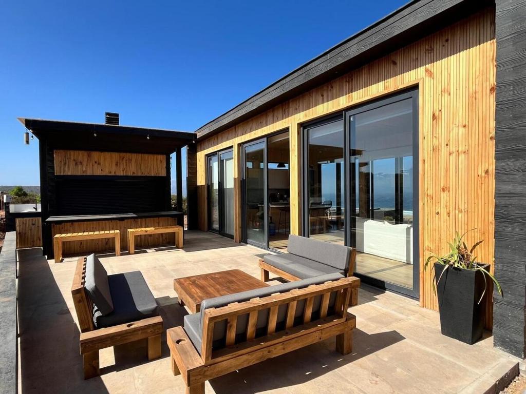 Amazing house and view to the ocean - 4