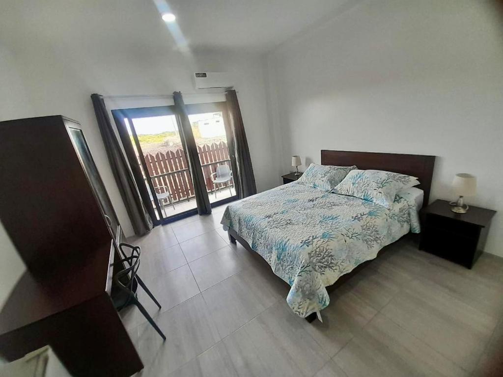 Chez Nemo, Puerto Villamil