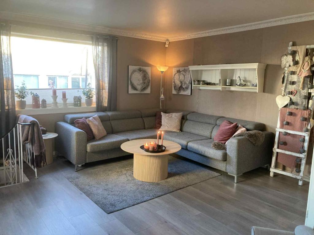 Sentral leilighet, nært tog, buss, sykehus og byen, Bodø