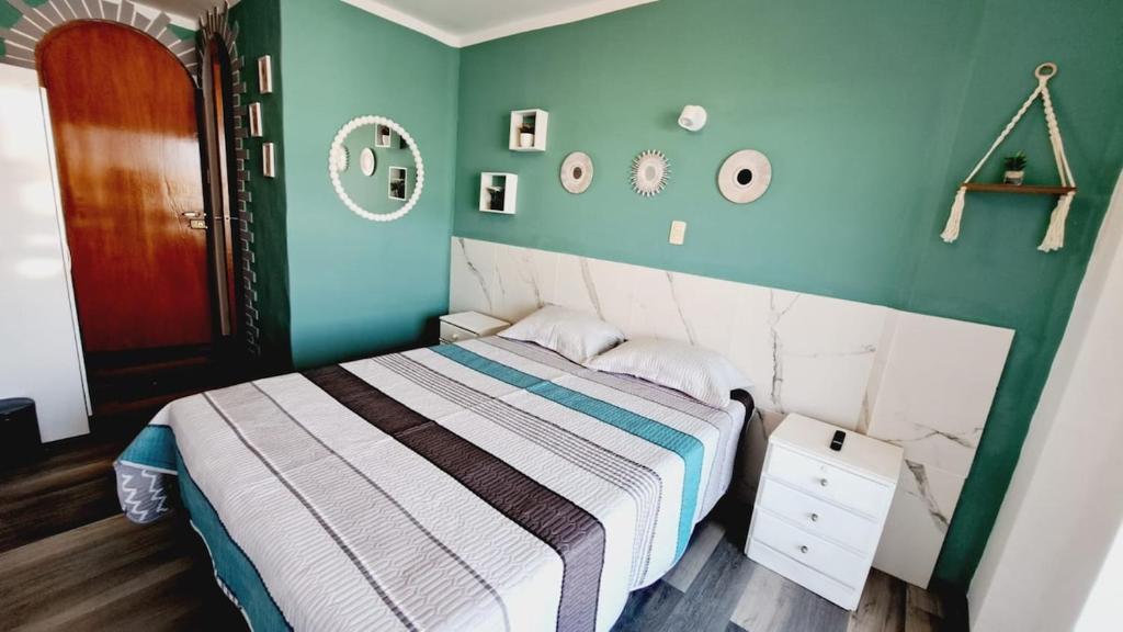 Estudio Funcional con Cama Queen, Cocina y Terraza - 1