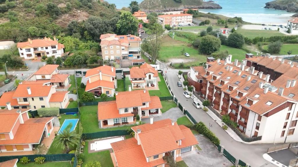 Villa Playa de Barro con jardín - Llanes - 2