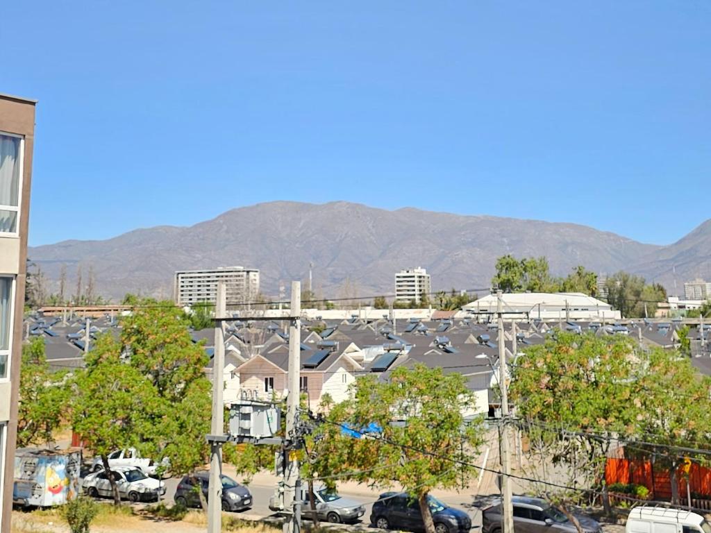 Departamento los andes vista a la cordillera con estacionamiento gratis - 2