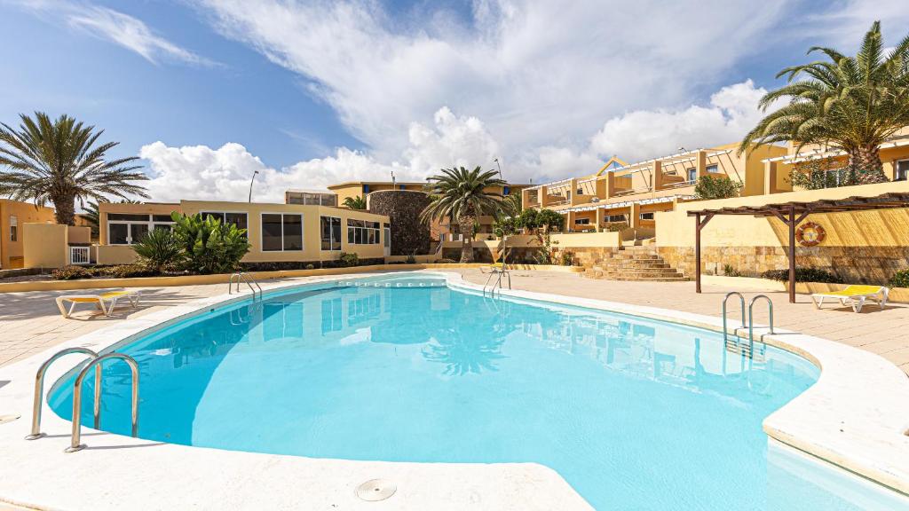 Private Terrace Home - Pool and Wifi - 1
