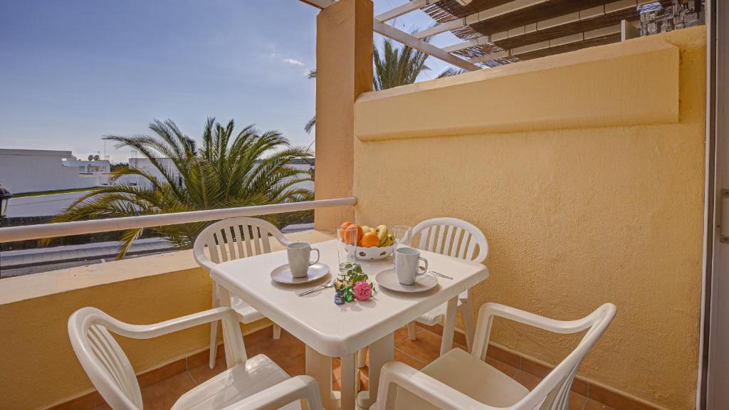 Private Terrace Home - Pool and Wifi - 5