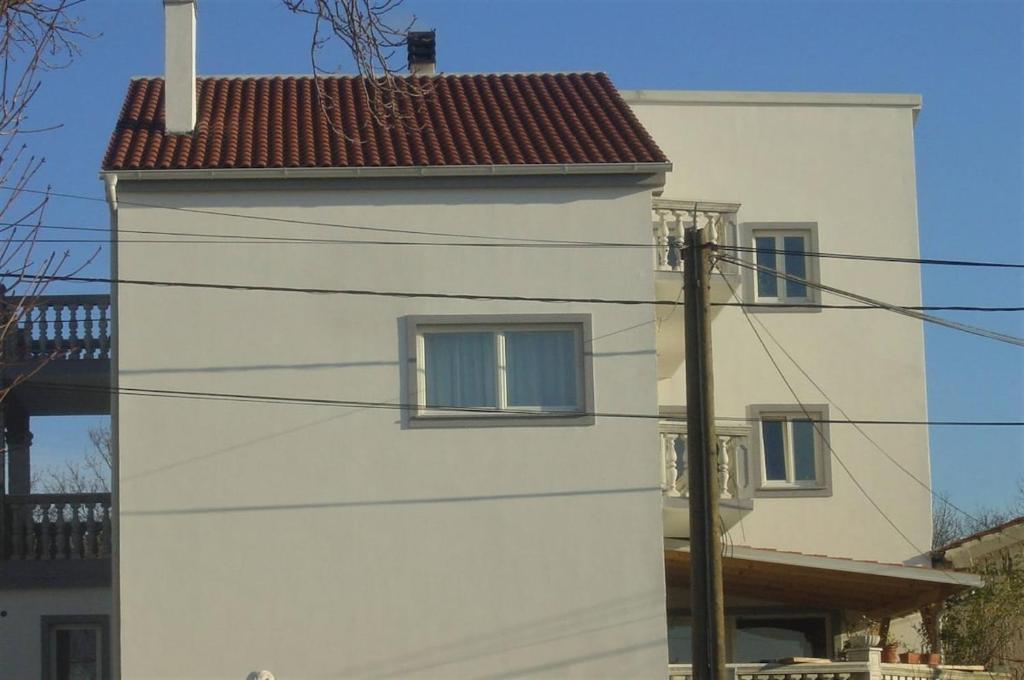 Simple 3-room apartment, Kukuljanovo