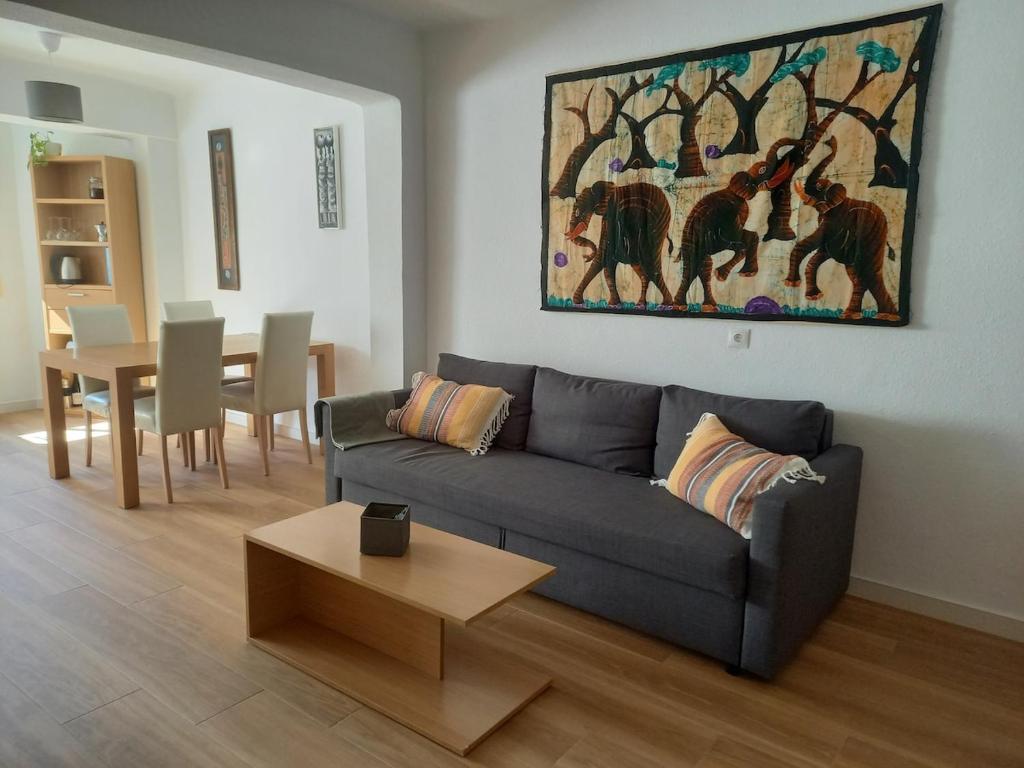 Newly renovated apartment 3 minutes from the beach - 2