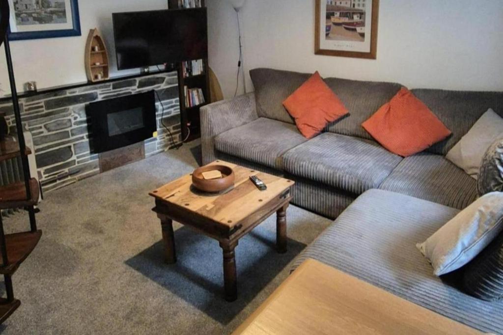 Cottage in village of Mevagissey Cornwall Sleeps 4, Mevagissey