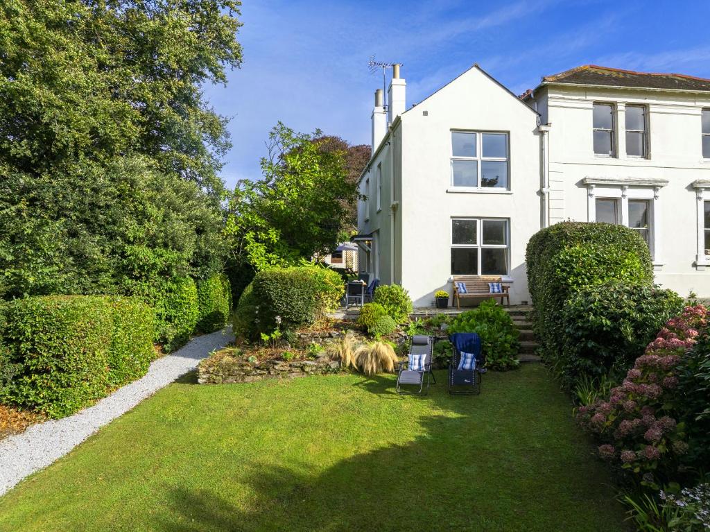 Penstraze cottage near Gylly Beach, Falmouth