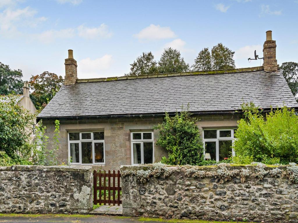 3 Bed in Kelso 76374, Carham