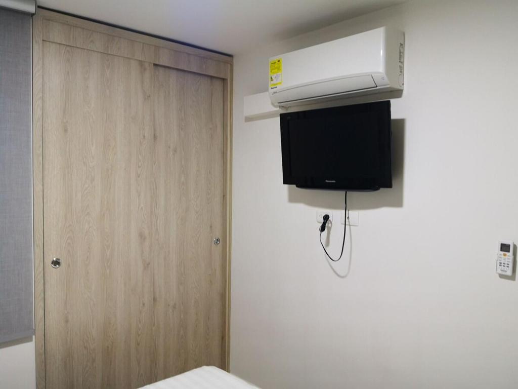 Modern Apartment Ideal for Rest in Giradot - 5