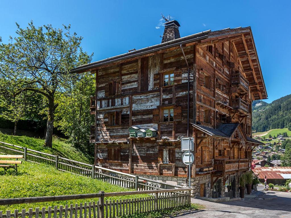 Appartement de Charme 5 Chambres, Centre de La Clusaz, Cheminée, Wifi, Parking, Animaux Admis - FR-1-437-50 - 2