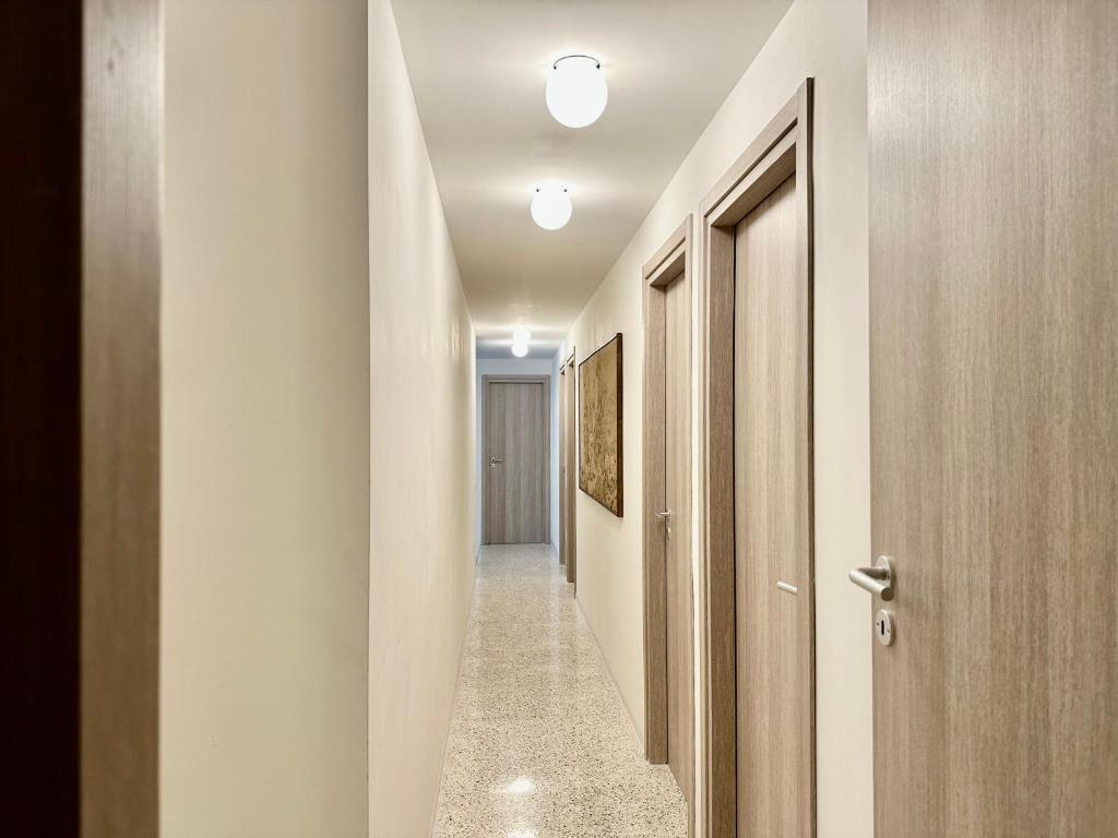 Spacious Apartment Navigli - 5