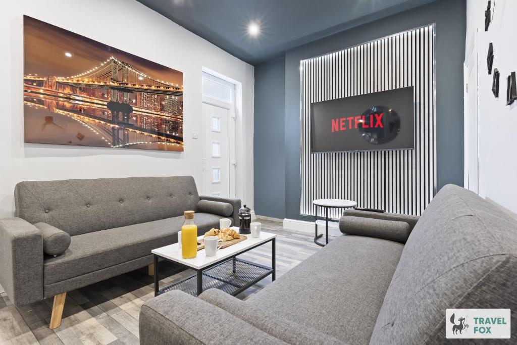 Bella's House 12mins bus to Motor Point Arena Free Street Parking, Nottingham