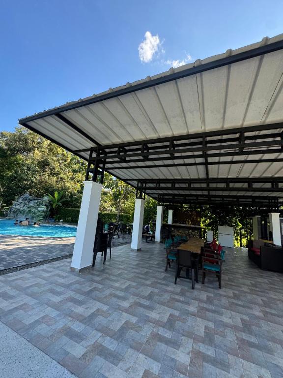 Finca Hotel Villavalusa - 3