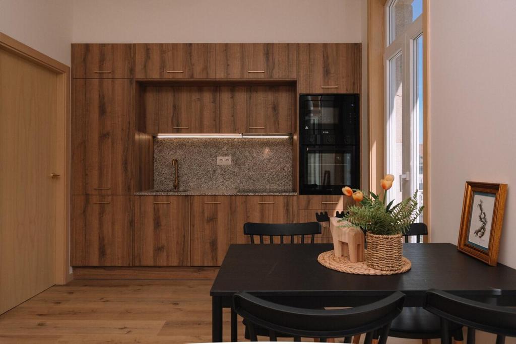 Elegancia luz y calidez - Apto 2 by CABANA Rentals - 3