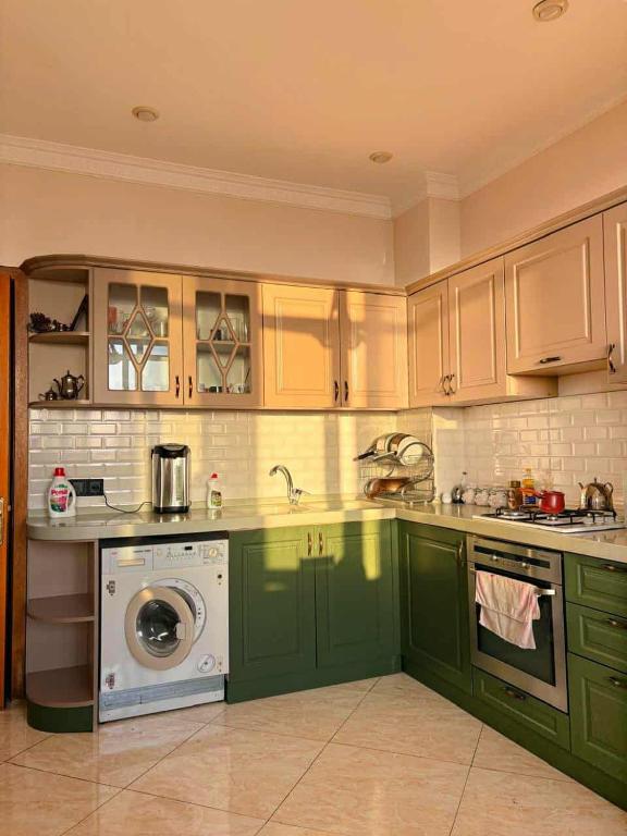 Central Park apt with a nice view, Baku