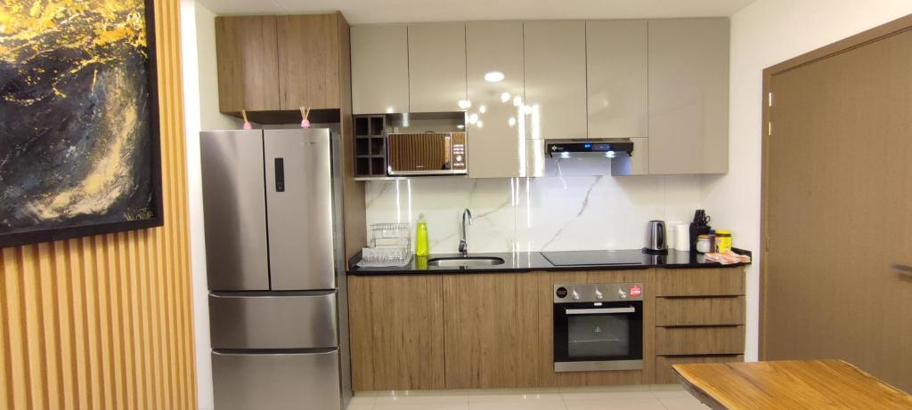 APARTAMENTO COMODO EN EQUIPETROL TOTALMENTE AMOBLADO CON 2TVS CON NETFLIX, PISCINA TEMPERADA, GYM, CINE y PARQUEO cerca de Mall Ventura, Cines, restaurants y supermercados - 4