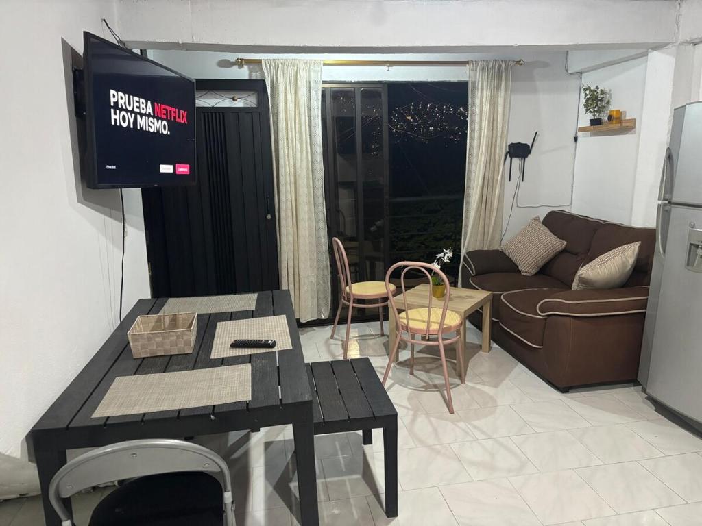 Vista Linda Apartment en la mitad de Medellin, Medellín