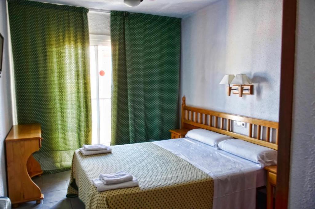 Hostal Isabel - 4