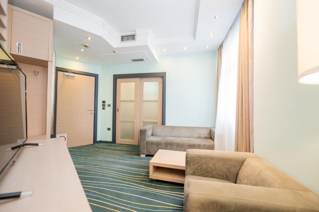 Közös társalgó / TV