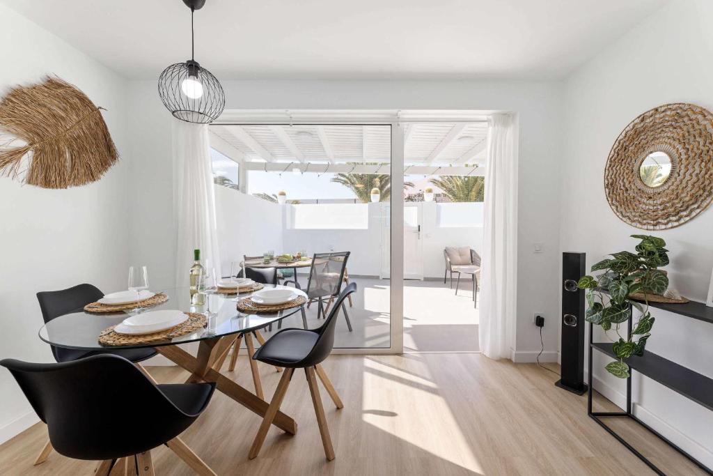 Ferlen House Ocean Breeze Retreat in Playa Honda - 3