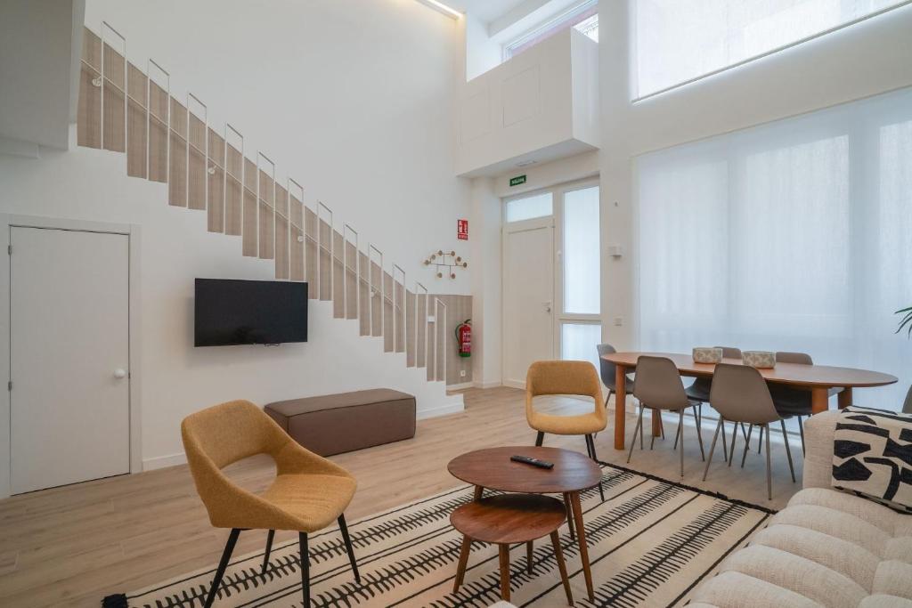 Modern duplex-3Bedrooms 3Bathrooms-Lavapiés - 1