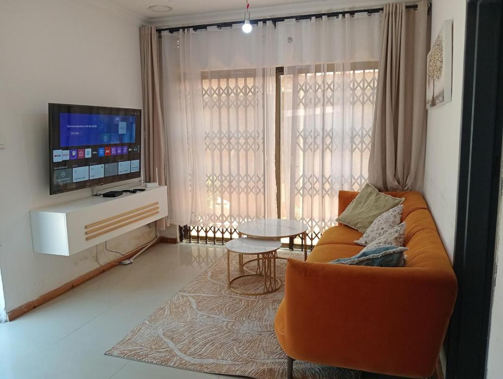 3 bdr apartment with Solar Backup & Wi-Fi Salama, Lusaka