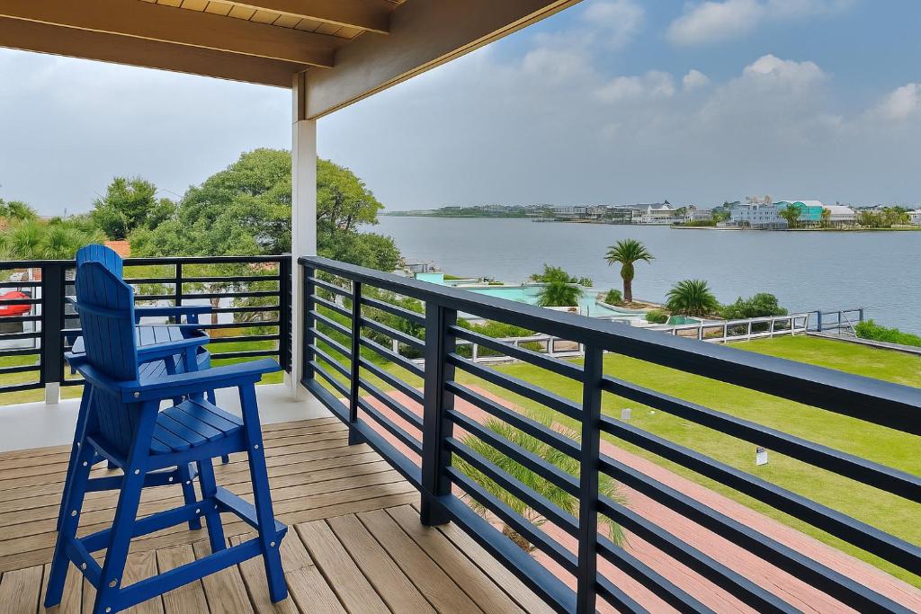 Good Vibes, Galveston