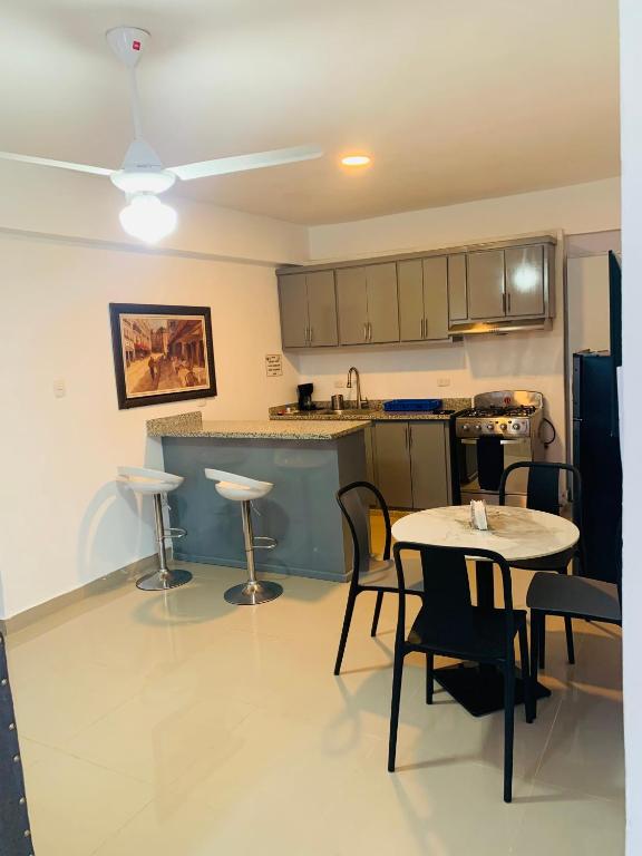 Plataview Apartahotel 3B, Monte Plata