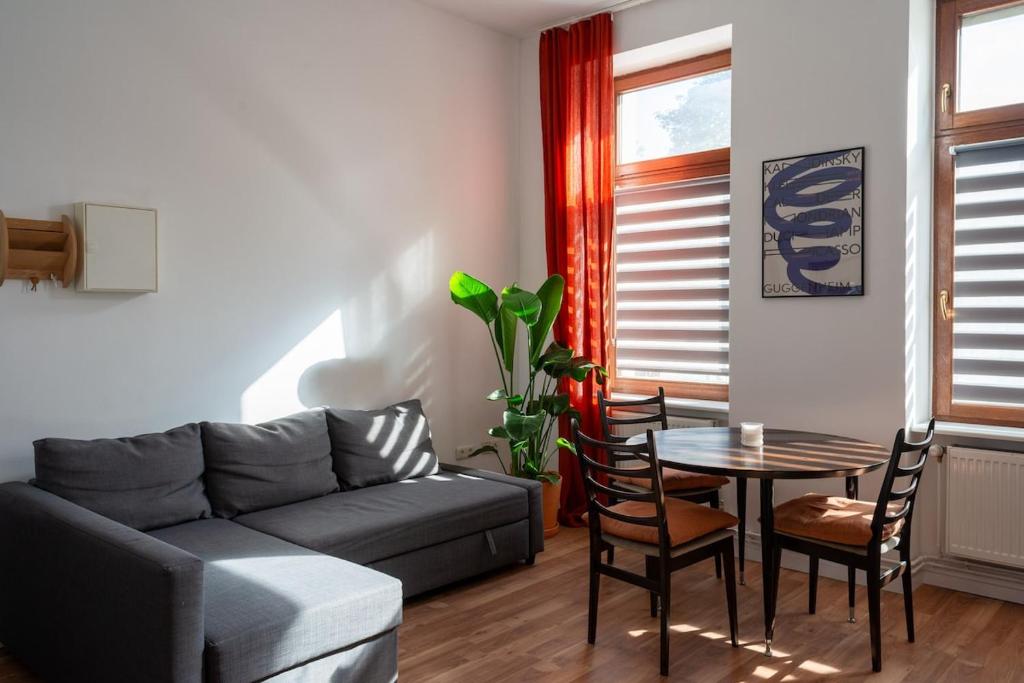 New Maisonette Studio, Berlin