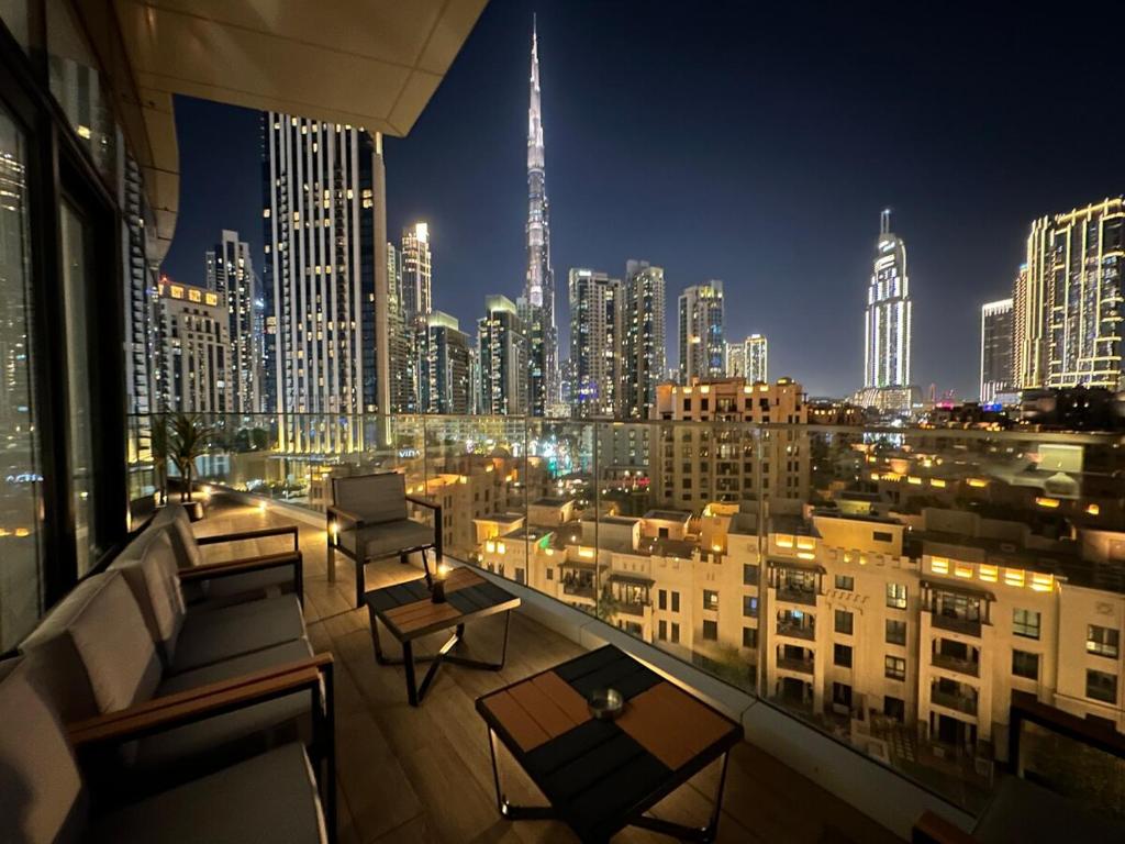IMPERIAL AVENUE Brand New Ultra Luxury Full Downtown, Old Town & Burj Khalifa Amazing View! Unforgettable Stay!, Dubái