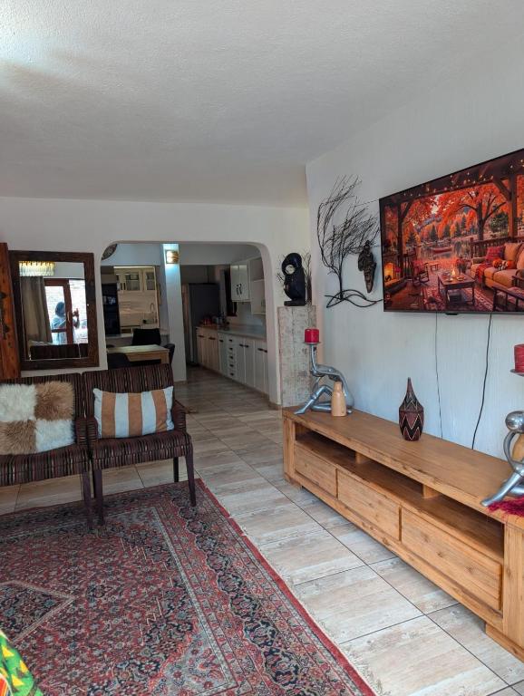 Home in Pretoria near Menlyn Maine, Pretoria