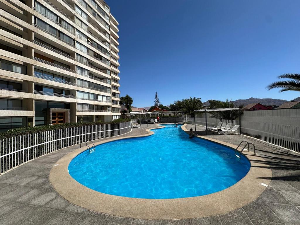 Departamento en condominio Los Carrera 2092 a pasos casino Antay - 1