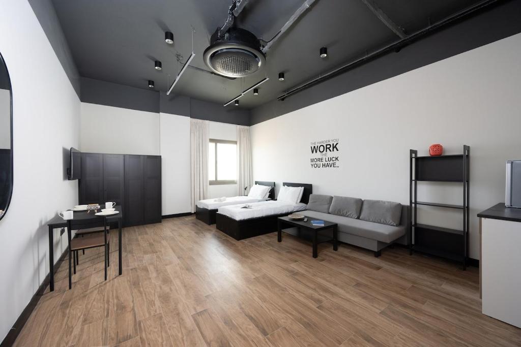 Quiet Studio Studio by Spacey in Duqm 84, Dakm