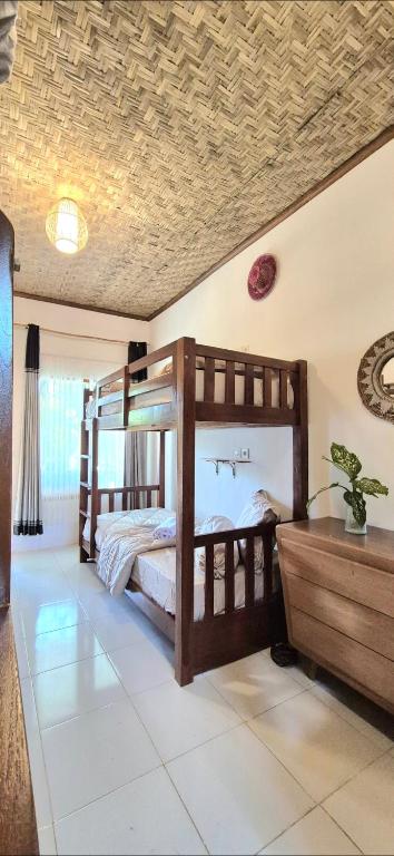 Elisa Hostel, Kuta Lombok