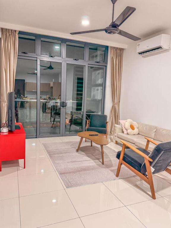 Starry x A35 GREEN HAVEN I SeaView & High Floor, Masai