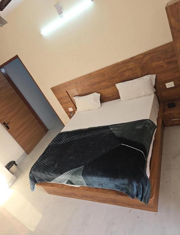 Imperial residency, Nové Dilí