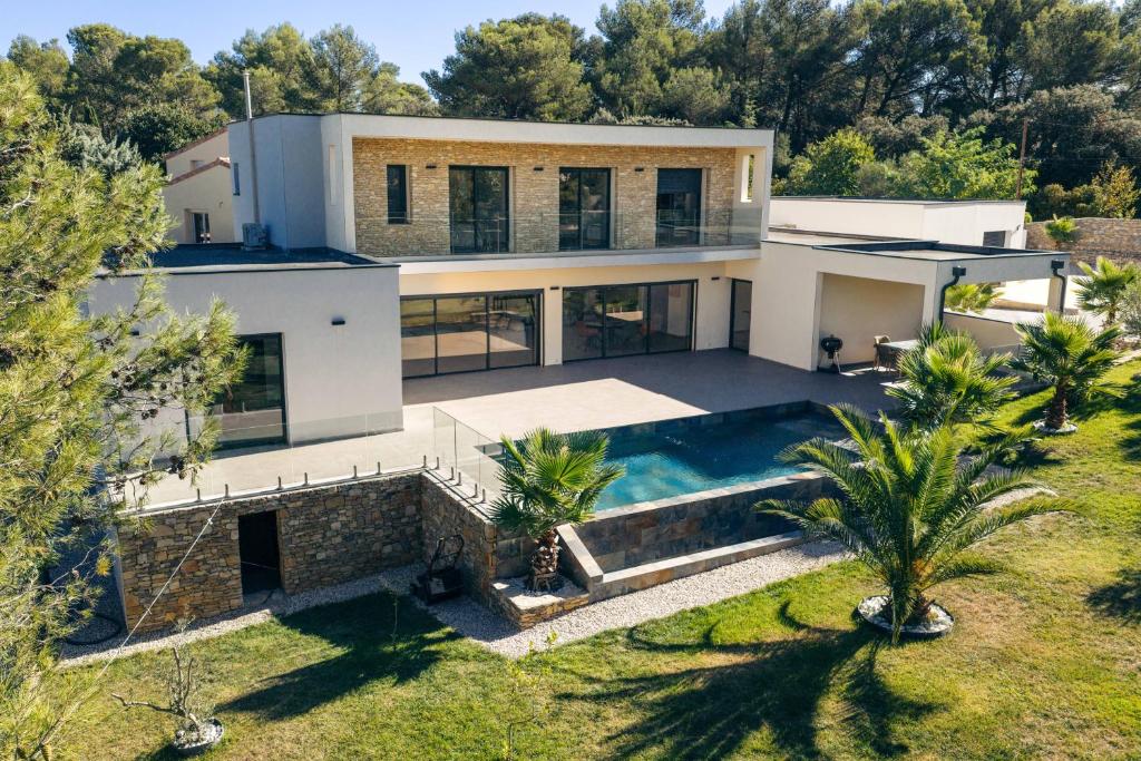 Villa Prestige YourHostHelper - 1