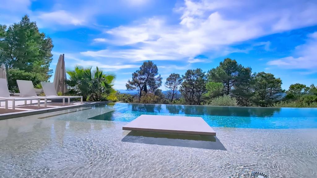 Villa de Prestige au Calme avec piscine chauffée et Vue exceptionnelle - 3
