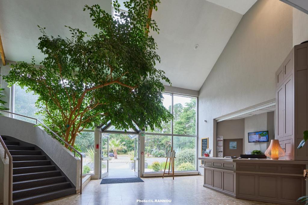 フロント・ロビー