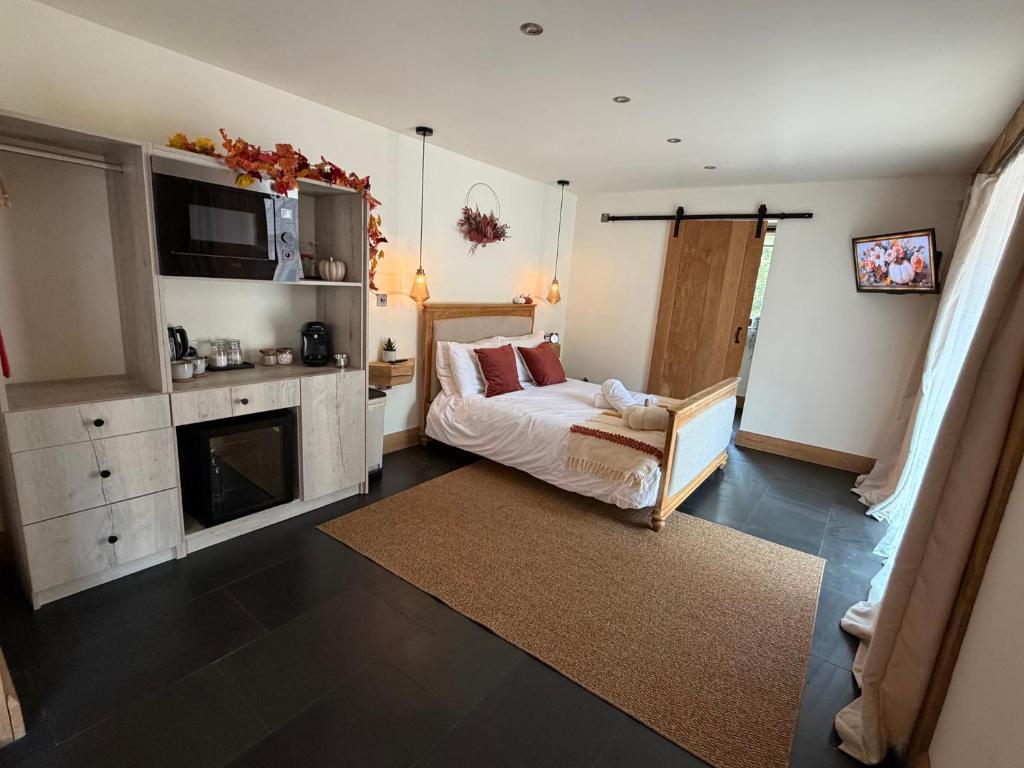 Luxury Courtyard Studio in Llangollen, Llangollen