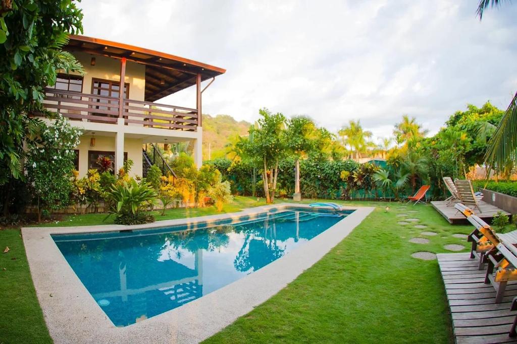 Tortuga HBH, Playa Hermosa