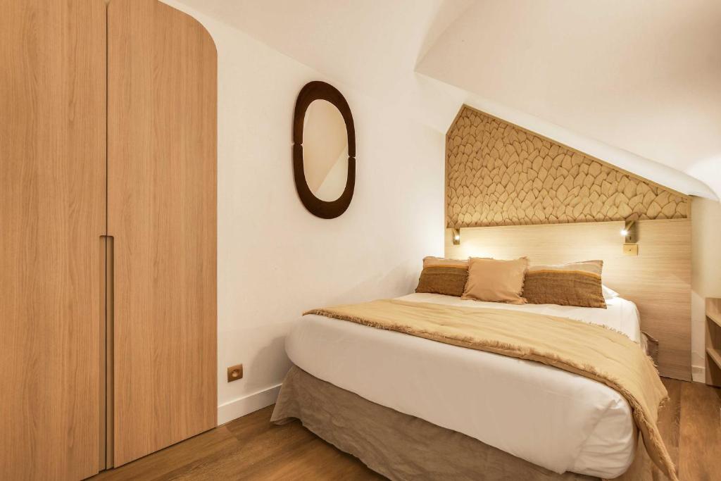 BEAUFITUL APMT - AC -2BR-6P- NOTRE DAME - 3