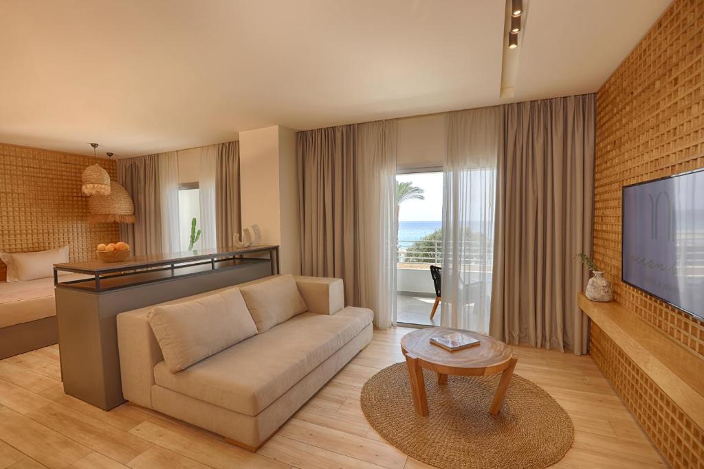 OCEAN BLUE HOTEL & RESORT -Jbeil